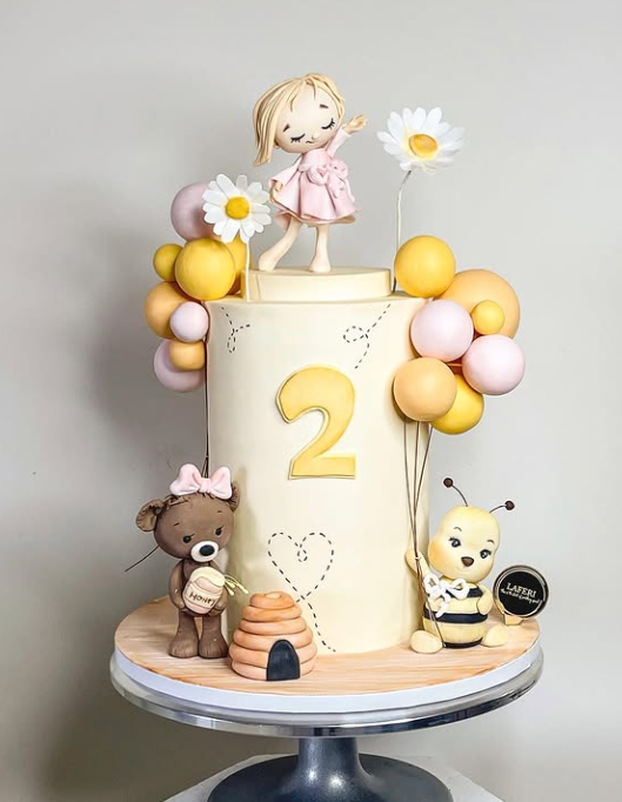 FOTO Maja Šuput proslavila je 46. rođendan - pogledajte tortu koja je bila hit večeri