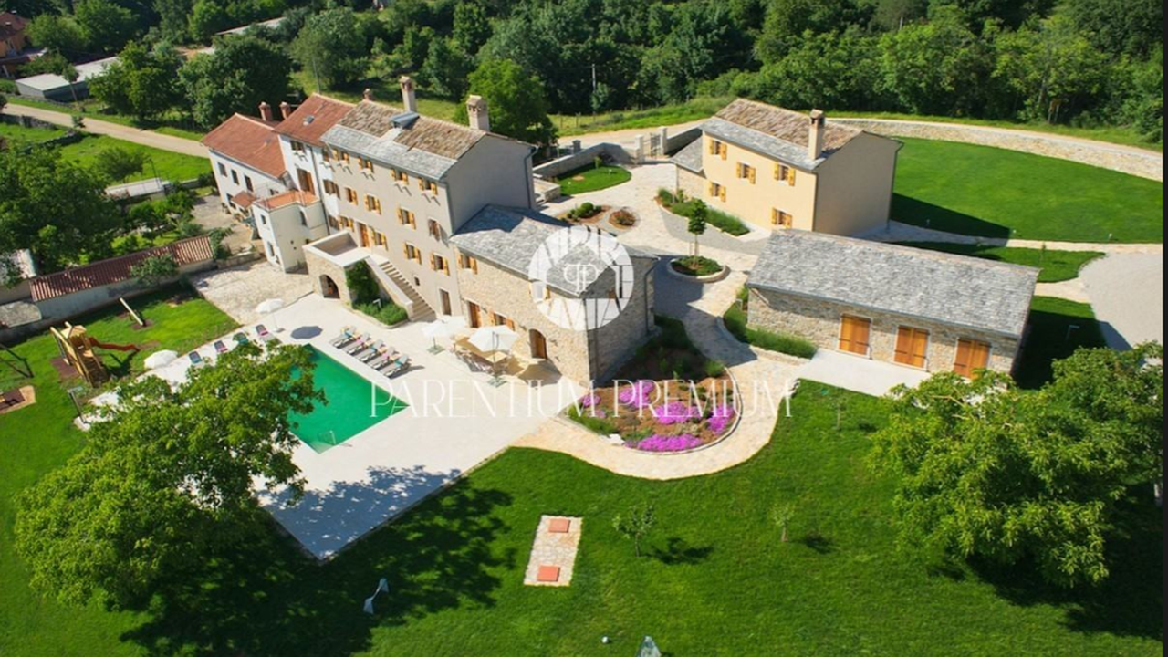 FOTO U netaknutoj prirodi Istre: Ova vila u Grožnjanu se prodaje za 4,6 milijuna eura...