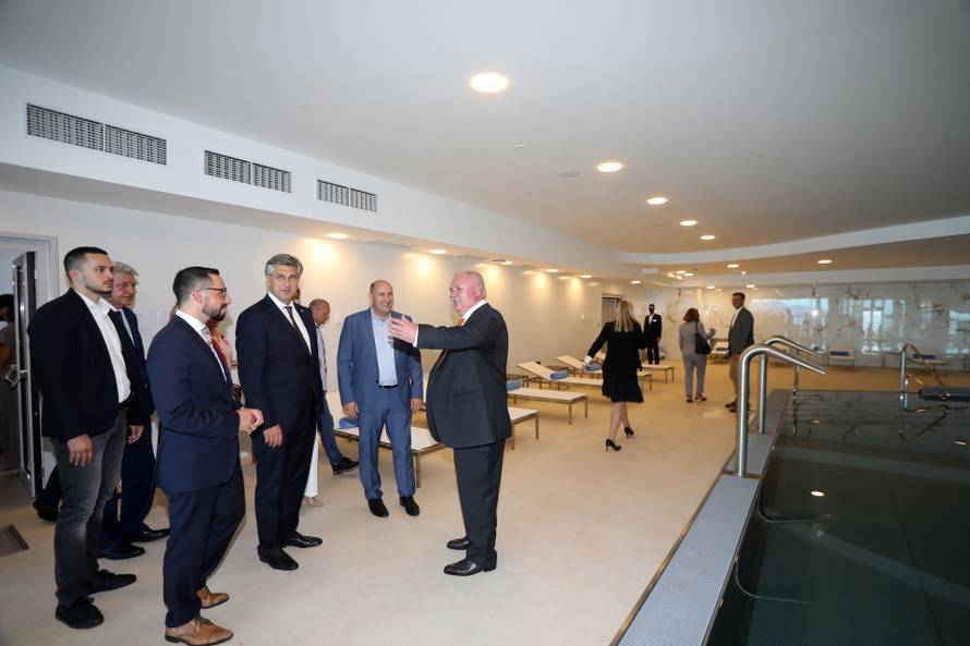 FOTO Otvorili Hilton Costabella resort u Rijeci.  Plenković: Grad je trebao ovakav hotel