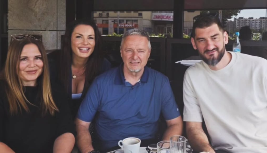 Skupilo se društvo! Alilovići pili kavu s Thompsonom i suprugom