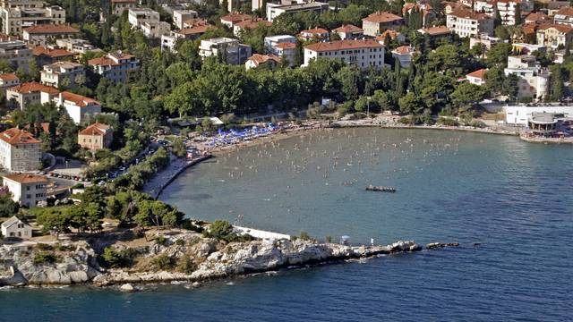 Bacvice,Bay,And,Famous,City,Beach,In,Split,In,Croatia
