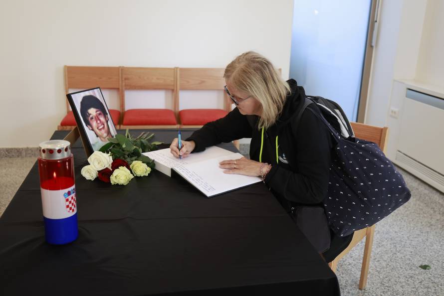 Vukovar:  Posljednji ispraćaj  Jean-Michela Nicoliera