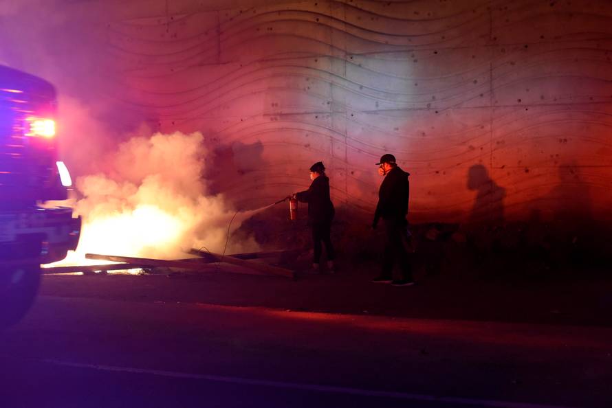 Vojska na ulicama, ima mrtvih u prosvjedima, a Trump prijeti