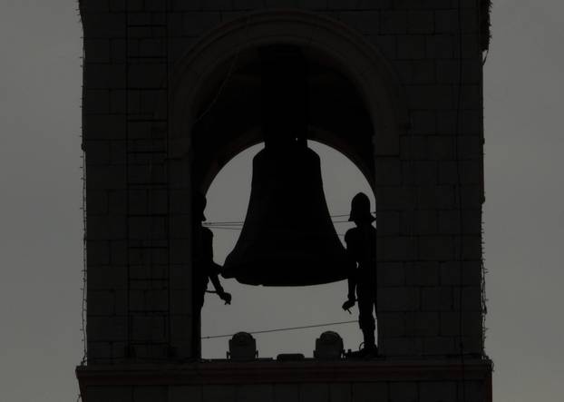 Dubrovnik ljeti, tisuće posjetitelja, ali i bogata ponuda za svakoga