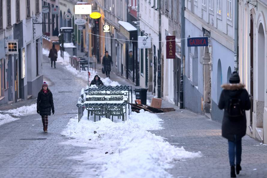 Zagreb: Hladno i oblačno jutro, očekuje se promjena vremena i ledena kiša