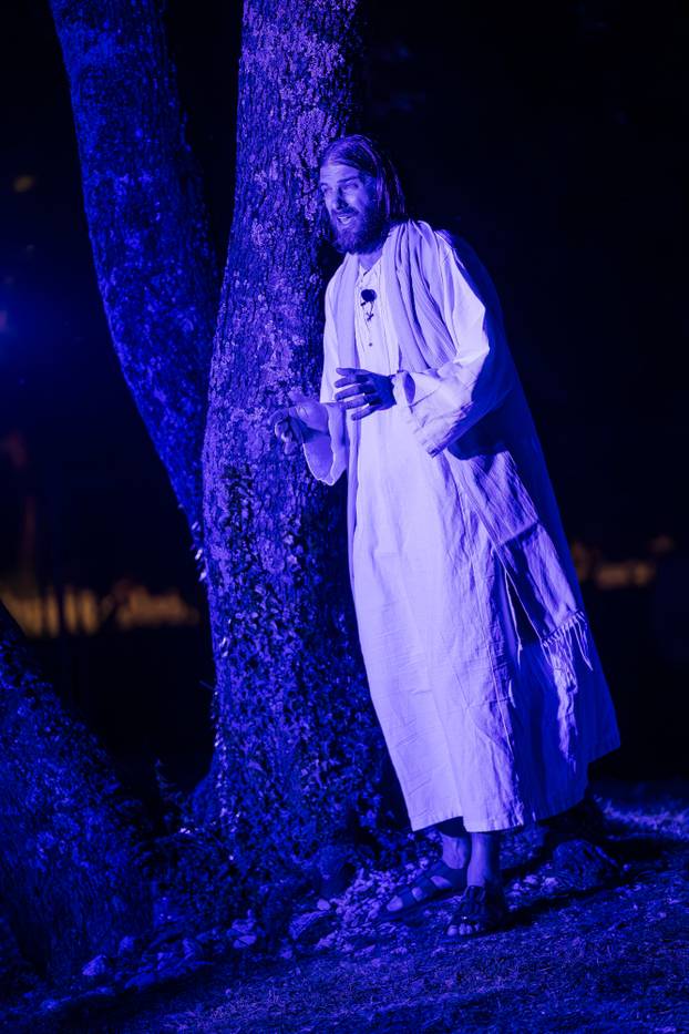 Imotski: Uprizorenje 24. Žive slike Muke Isusove