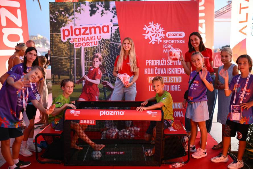 Asanović i Štimac dijelili su medalje na zatvaranju Igara