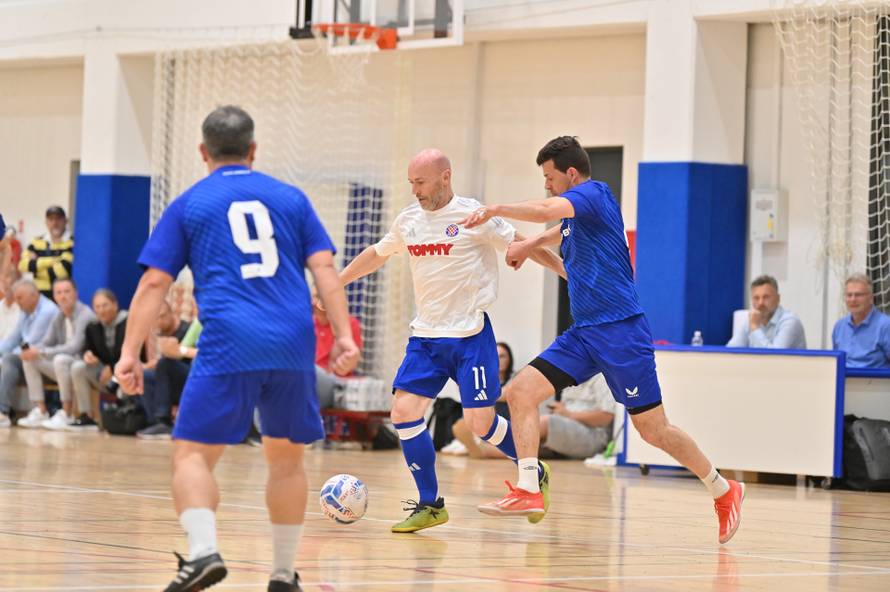 Makarska: Donatorska utakmica veterana Hajduk - Dinamo za Mladena Bartolovića