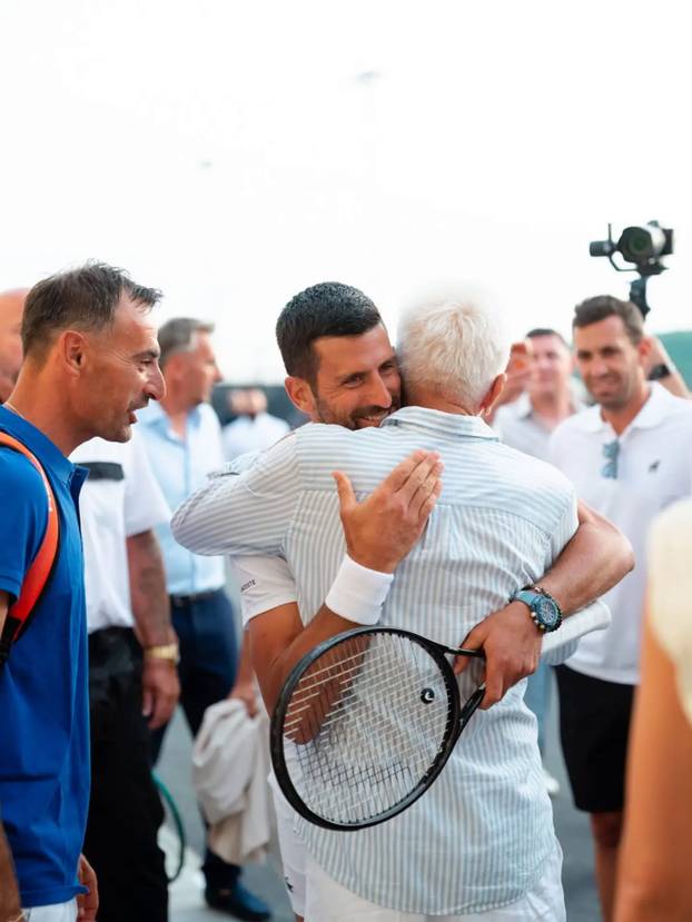 FOTO Novak Đoković pjevao i 'prosvjedovao' u Međugorju: Kumovi žele dovesti i ATP turnir