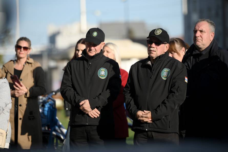 Zagreb: U Dubravi održan prosvjed protiv međuvršnjačkog nasilja