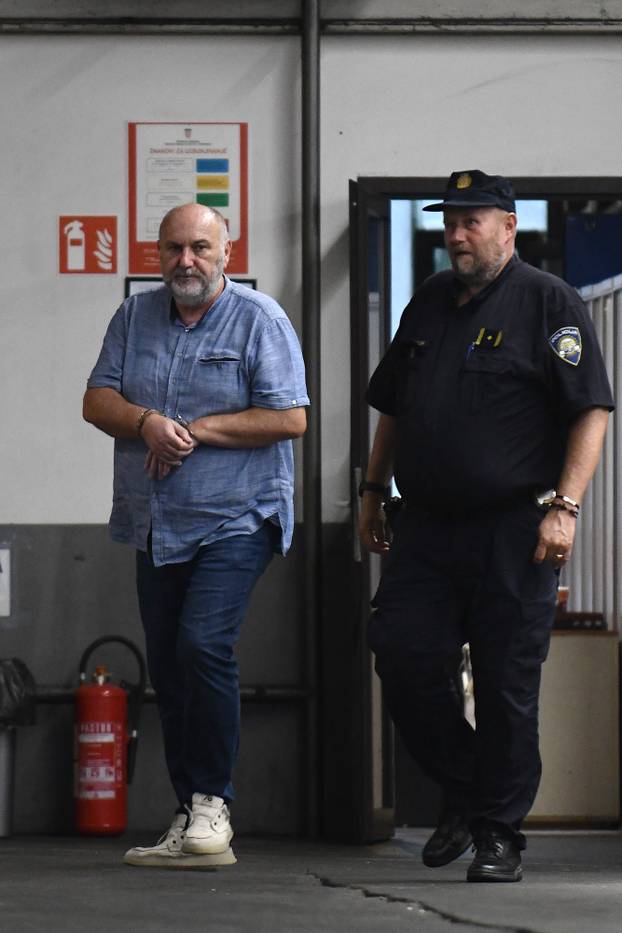 Zagreb: Privođenje  uhićenih u Hrvatskim šumama u akciji USKOK-a