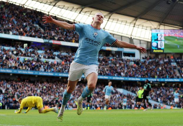 Premier League - Manchester City v Leicester City