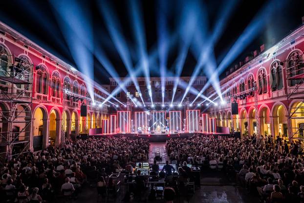 Split: Premijera mjuzikla Galeb i ja na Prokurativama