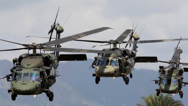 Colombian and U.S. paratroopers in military exercise at Tolemaida base in Colombia