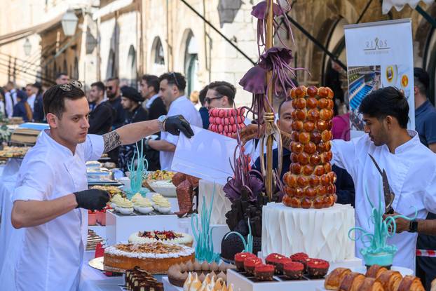 Dubrovnik: Tradicionalna Dubrovačka trpeza na Stradunu