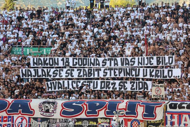 Split: Split: Navijači na Poljudu prate utakmicu Hajduk - Dinamo