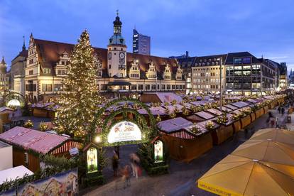 Lighting tested for Leipzig Christmas market