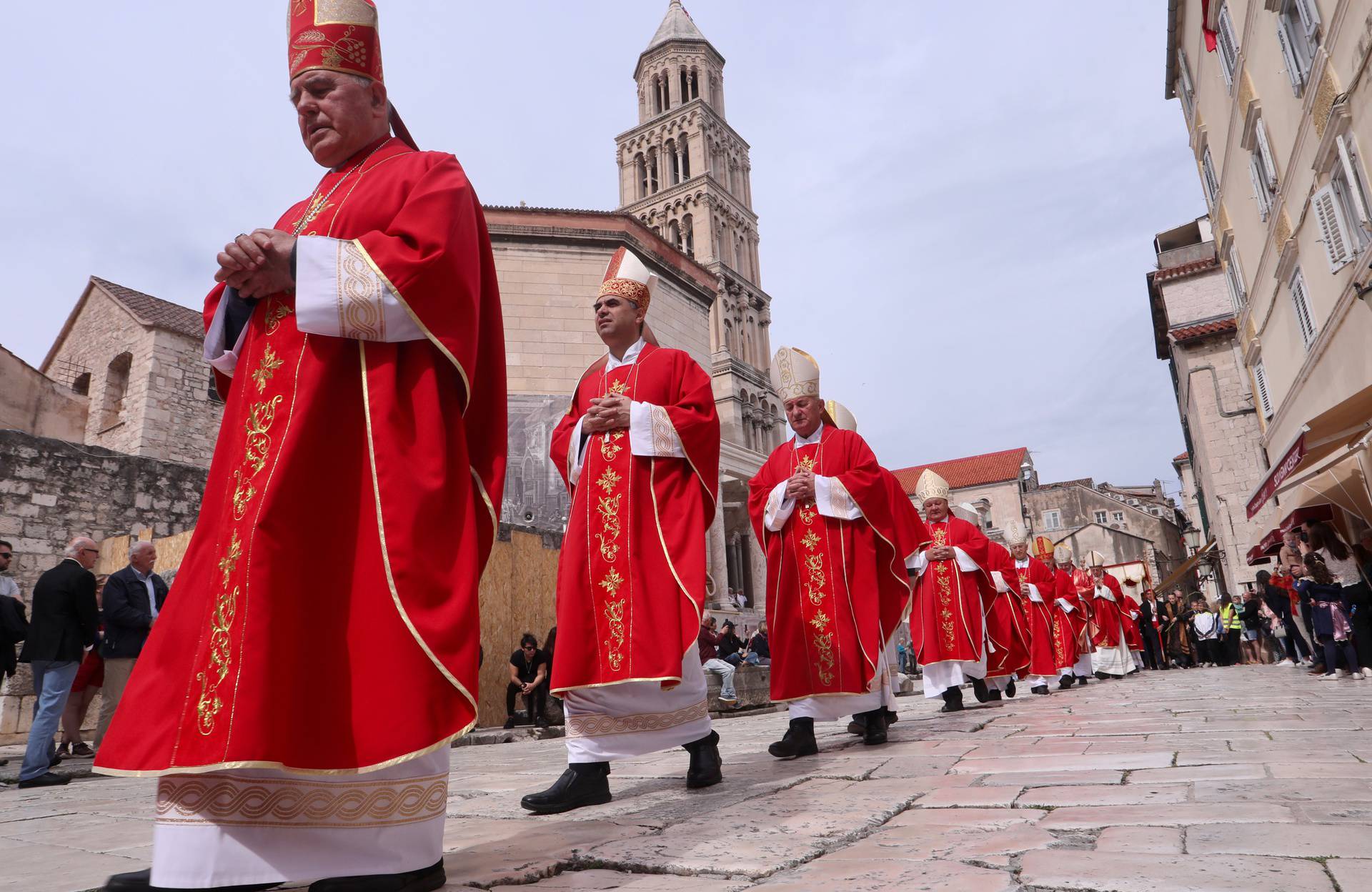 Split: Svečana procesija i sveta misa u čast sv. Duje