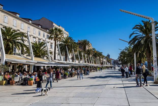 Nastavak lijepog i sunčanog vremena, u Splitu izmjereno 17 stupnjeva