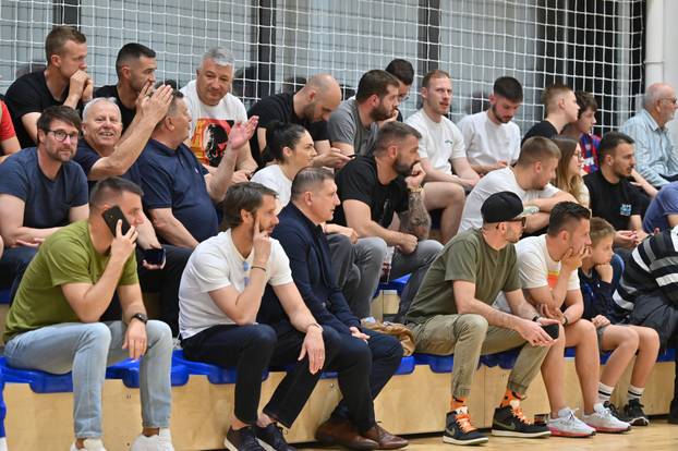 Makarska: Donatorska utakmica veterana Hajduk - Dinamo za Mladena Bartolovića