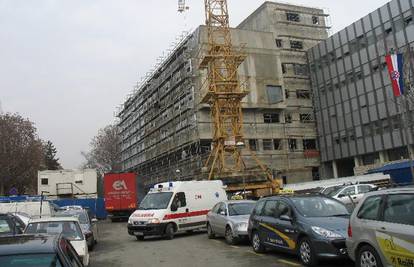 Pao sa 20 metara visine na gradilištu klinike u Zagrebu