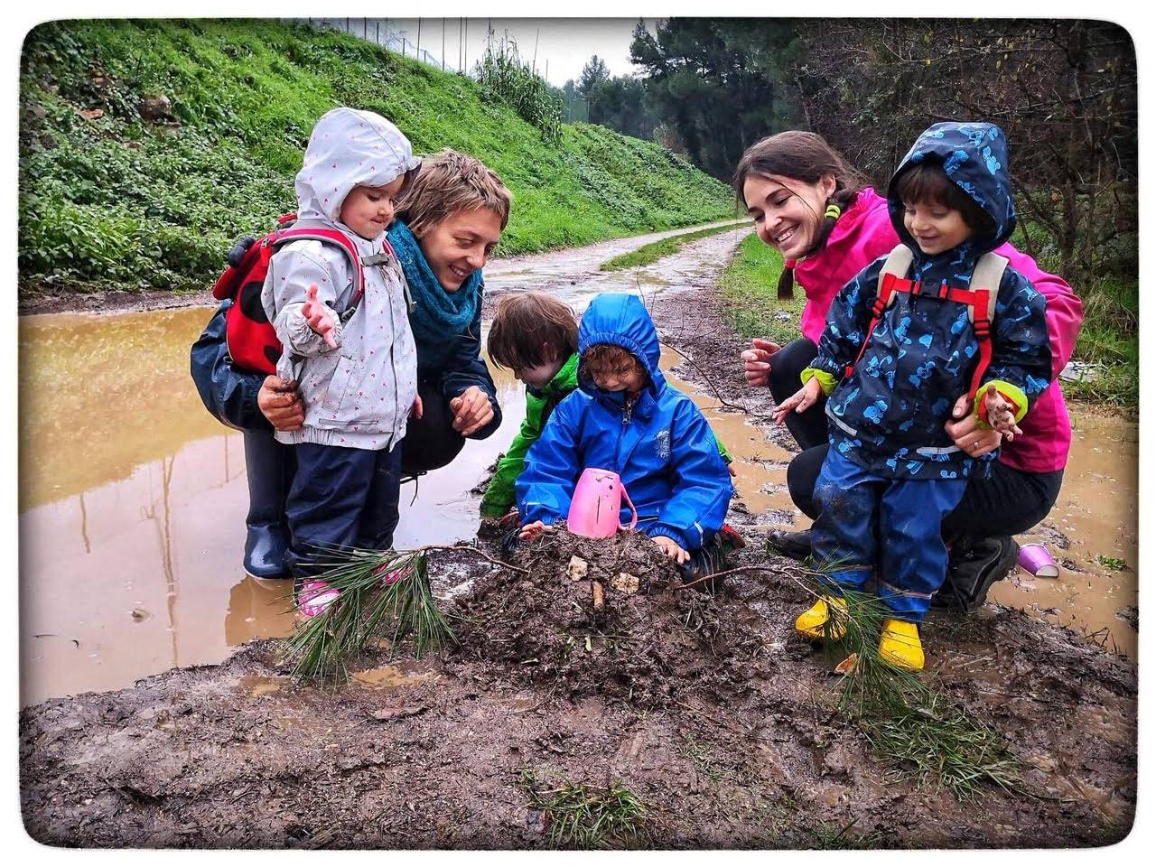 Šumski vrtić u Puli: Mališani se vesele igri u blatu i lokvama