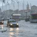 FOTO Obilna kiša poplavila prometnice u Trogiru i na Čiovu