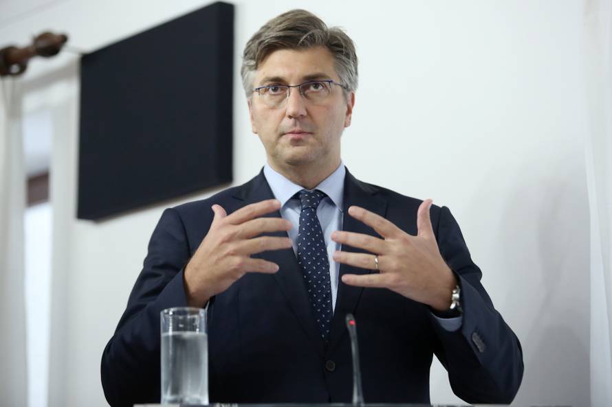 Pula: Konferencija za medije premijera Andreja PlenkoviÄa nakon sjednice Vlade