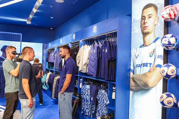 Zagreb: Otvorenje novog Dinamovog fan shopa