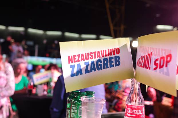 Zagreb: Doček izbornih rezultata u stožeru stranke Možemo! i SDP-a