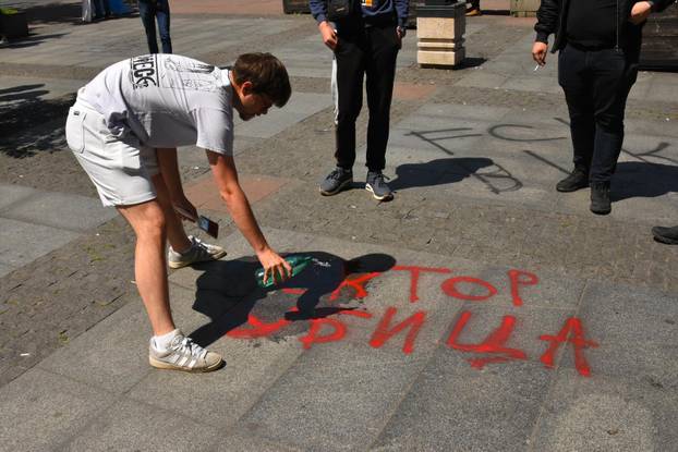 Beograd: Studenti u blokadi pozvali su na skup na Slaviji, a jedno od okupljališta građana je i kod Pravnog fakulteta