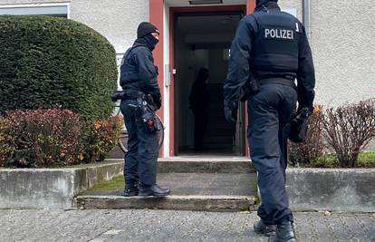 U Njemačkoj racije: Uhitili 25 ljudi, desničara i bivših vojnih lica. Planirali državni udar?!