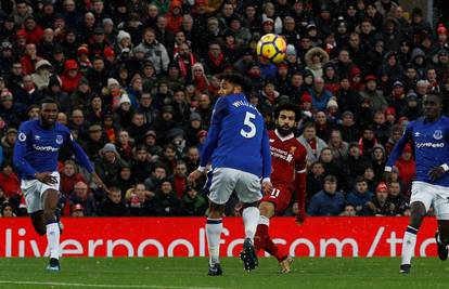Golčina Salaha i gol Rooneyja za podjelu bodova u derbiju...
