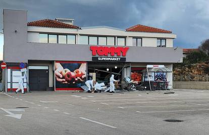 Eksplozija usred noći: Raznijeli bankomate u Marini kod Trogira