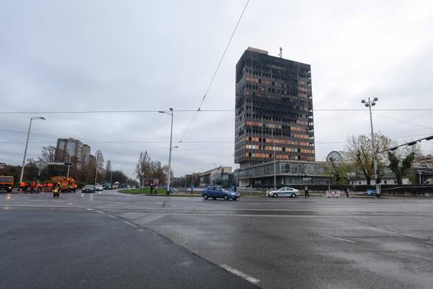 Zagreb: Započeo je očevid nebodera Vjesnik