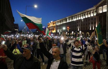 Bugari na ulicama već 100 dana traže odlazak Borisova i vlade