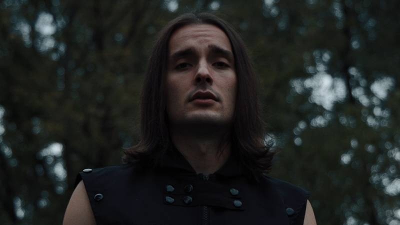 Balada koja šaptom dira srce: Marko Mršić na glazbenu scenu donosi novu pjesmu 'Alergeni'