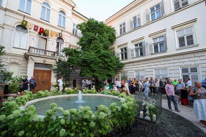 FOTO Pogledajte galeriju s prve večeri zagrebačkih 'Dvorišta'