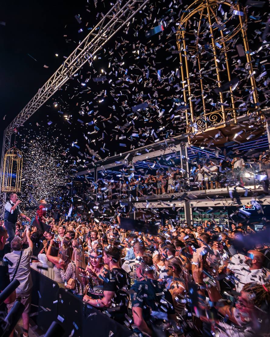 Spektakularno otvaranje sezone na Krku: Pjeva Zdravko Čolić...