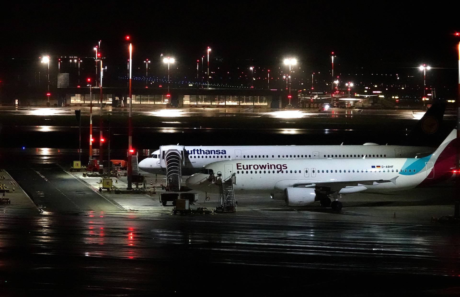 Verdi warning strike by Lufthansa ground staff - Hamburg