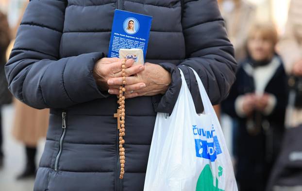 Zagreb: Muška molitva i popratni prosvjed na glavnom gradskom trgu