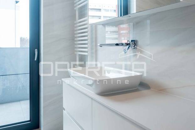 FOTO Stan u srcu Varaždina ima bazen, jacuzzi i saunu! Cijena će mnoge iznenaditi...