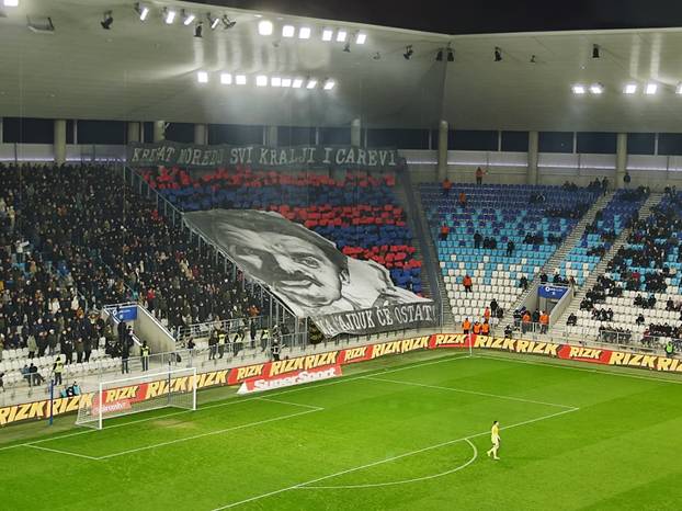 FOTO Pogledajte fantastičnu koreografiju Torcide u Osijeku