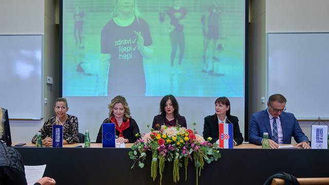 Zagreb: Održan panel o pretilosti djece i mladih