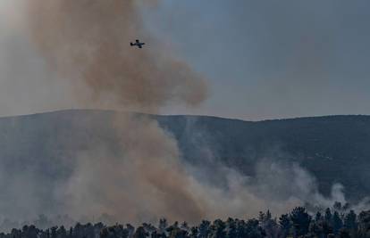 Izrael bombardira Libanon, raste broj mrtvih. Hezbolah prvi put ikad gađao Tel Aviv