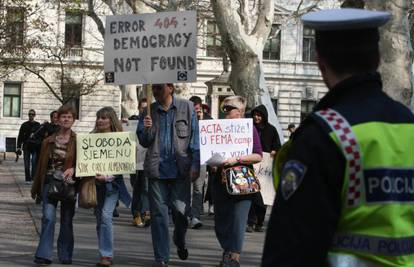 Na prosvjedu protiv ACTA-e u Zagrebu okupilo se tek 12 ljudi
