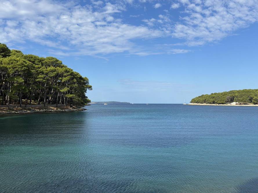 FOTO Iznad leda zora sviće, dobro došla, predsjednice: Kolinda stiže na Antarktiku!