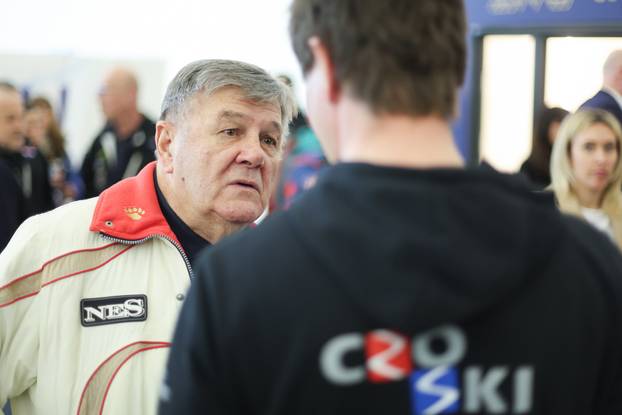 Dolazak Zrinke Ljutić iz SAD-a nakon osvajanja Malog kristalnog globusa