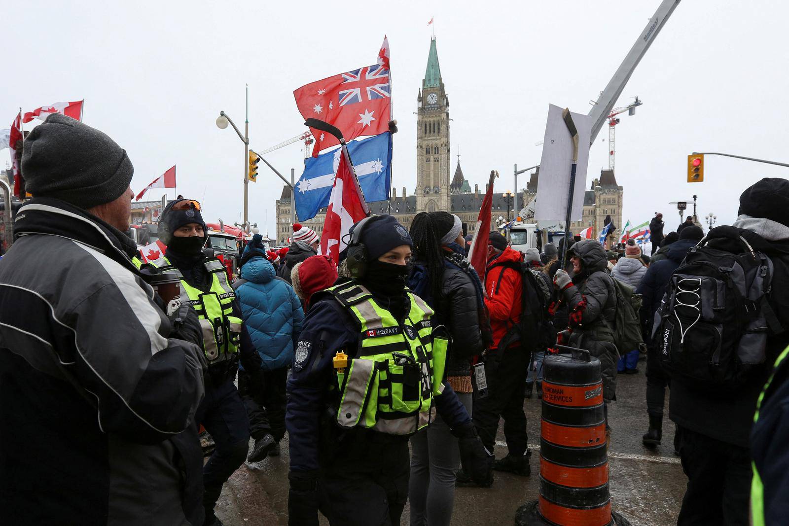 Truckers and supporters continue to protest COVID-19 vaccine mandates in Ottawa