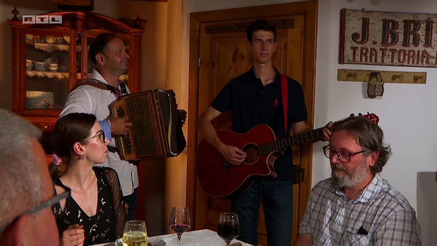 Tinkara u 'Večeri za 5' osvojila 40 bodova, ekipa zadovoljna: 'Da postoji veća ocjena, dao bih'